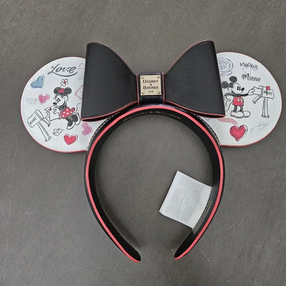 Disney x Dooney & Bourke Mickey & Minnie Mouse Sweethearts  display picture 3